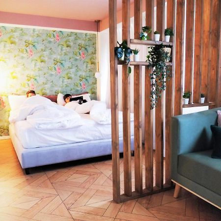 1000Nights Urban Garden Apartment เทลอาวีฟ ภายนอก รูปภาพ