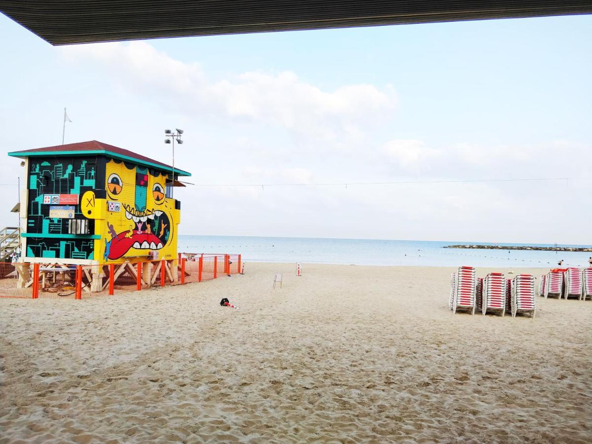 1000Nights Urban Garden Apartment เทลอาวีฟ ภายนอก รูปภาพ